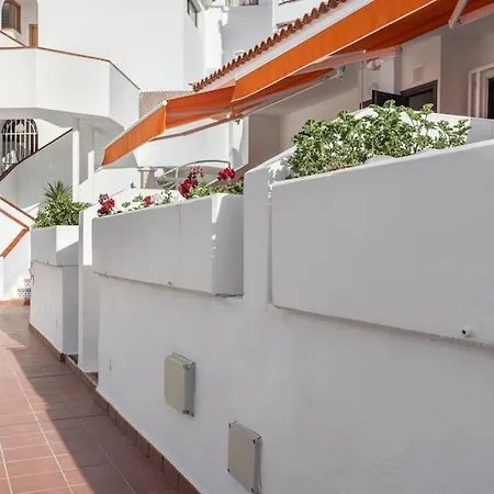 Molton Tenerife 1 *